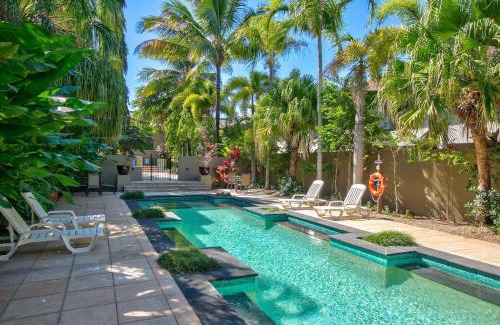 Westcourt Apartment | Postcard Perfect - Cairns Nine Pool Tropical Oasis