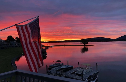 North Shore House | Postcard Pointe! A Smith Mtn. Lake Bernard's Landing Waterfront Townhouse