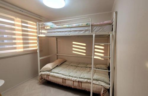 Bisan-dong Apartment | Potato apartment nearby downtown, no parking, 4th floor, no elevator, pets allowed