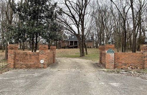 Bowling Green House | Poteet Rental Properties 30 Days or more Air B&B