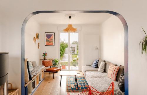 Plogoff Bed & Breakfast | Poule d'eau