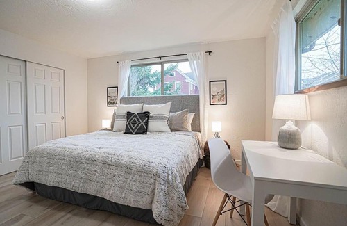 Poulsbo House | Poulsbo Scandinavian Retreat 2 blocks to DT