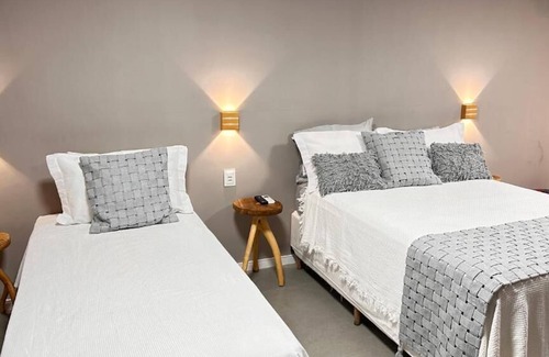 Vila da Trinta Hotel | Pousada Alto Mar