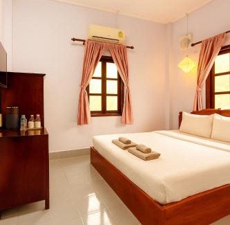 Luang Prabang Bed & Breakfast | PP Guesthouse LPB
