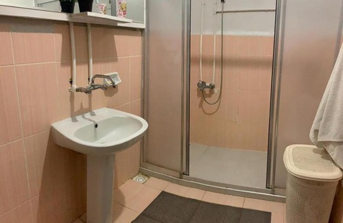 Pendik Apartment | Près AÉROPORT SAW MINIMALISTE 90m²