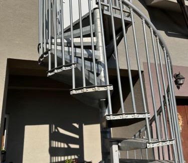 Dechtice Apartment | Príjemný podkrovný byt v srdci Dechtíc