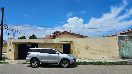 Turu House | Próximo a litorânea e centro histórico quartos e suítes