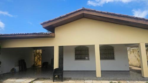 Turu House | Próximo a litorânea e centro histórico quartos e suítes