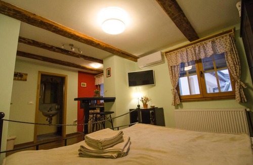 Dovje Bed & Breakfast | pr' Drašlerju