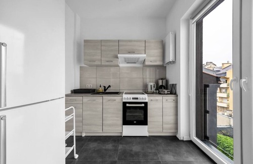 Grochow Apartment | Praga Apt - 45m2, French Balcony - by Rentujemy
