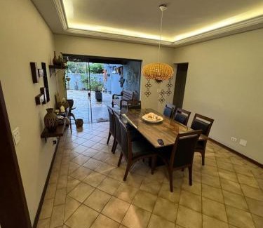 Bertioga House | Praia, piscina e Churrasco