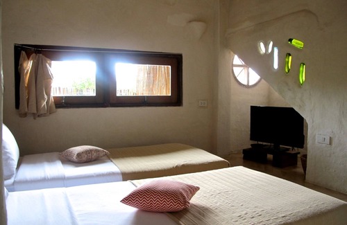 Pak Nam Pran Hotel | Pranberry Earth