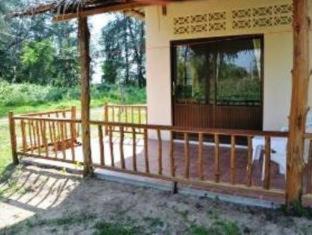 Takua Pa House | Pranee Beach Bungalows