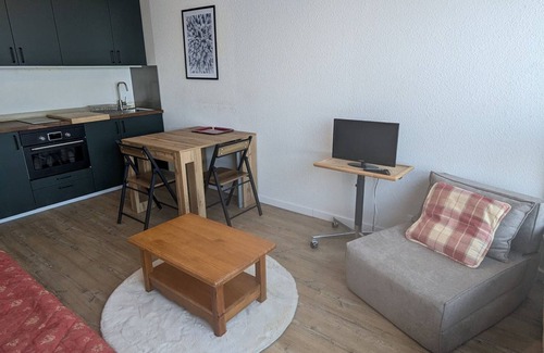 Prapoutel Apartment | Prapoutel: 2 Rooms, 4 People, Slope-Side