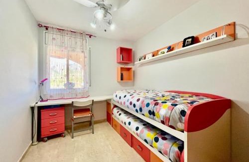 Sant Carles de la Rapita Apartment | Precioso Atico terraza solarium cocina de verano y piscina cerca de las playas