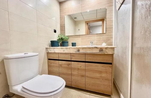 Sant Carles de la Rapita Apartment | Precioso Atico terraza solarium cocina de verano y piscina cerca de las playas
