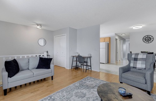 Grande Prairie House | Premier 3-Bed Hideaway | Heart of Grande Prairie