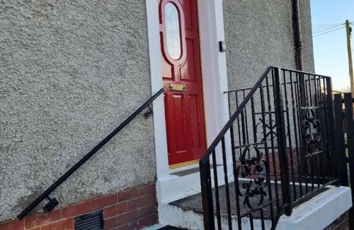 Motherwell Apartment | Premier - Chapel Street Apart