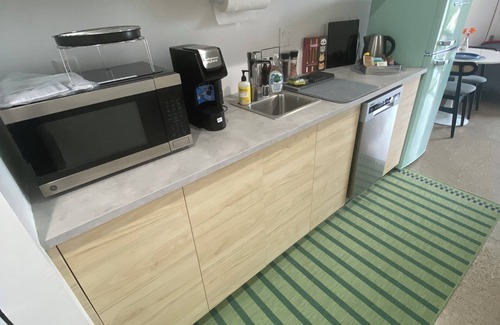 Los Alamos Apartment | Premier Host ★ Beautiful, Spotless & Perfectly Located