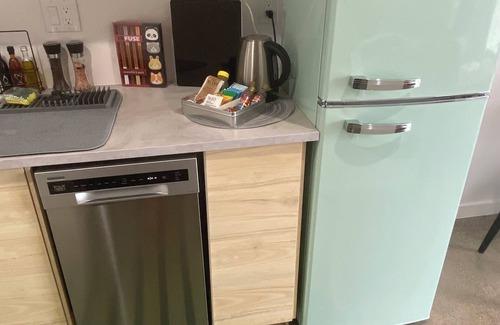 Los Alamos Apartment | Premier Host ★ Beautiful, Spotless & Perfectly Located