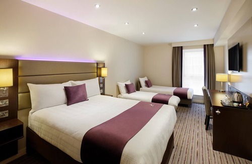 Rugby Hotel | Premier Inn Rugby North - M6 Jct1
