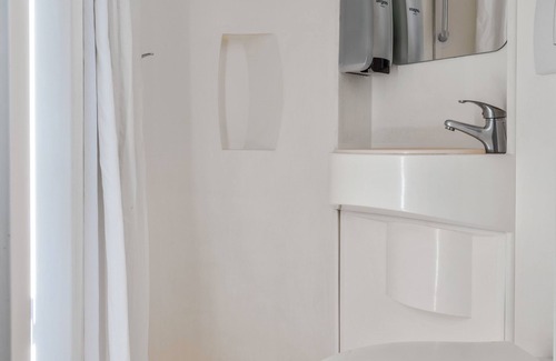 Barentin Hotel | PREMIERE CLASSE ROUEN NORD - Barentin