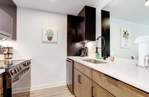 Radnor - Fort Myer Heights Apartment | Premium A-Location Apartment