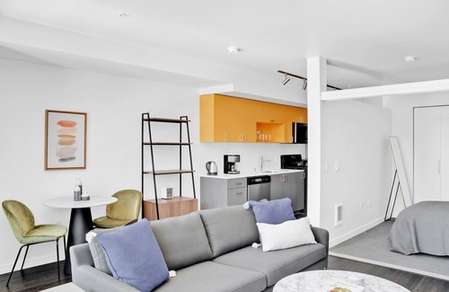 Wilburton Apartment | Premium Bellevue 1BR w/Gym & W/D, near Spring District, by Blueground