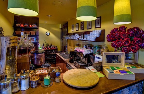 Naousa Bed & Breakfast | Premium Double Nest - Esperides Retreat