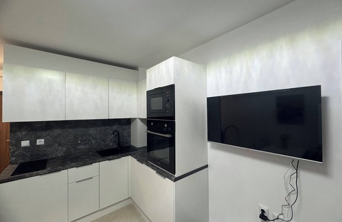 Intsaraki Apartment | Premium holiday apartment SWETI WLAS Polarstar150m beach pool sea view 2-6 pers.