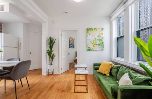Shaughnessy Village Apartment | Premium location | Amazing 3BR downtown MTL