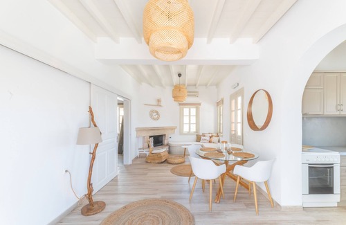 Patmos Villa | Premium Pool Villa for 4 guests