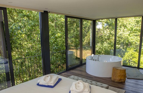 Amarante House | Premium Room with Whirlpool Bath