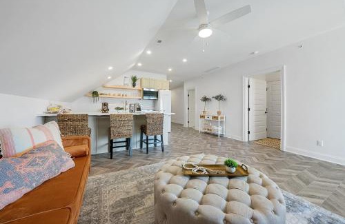 Sandusky Apartment | Presidential Suite Sandusky Waterfront Area