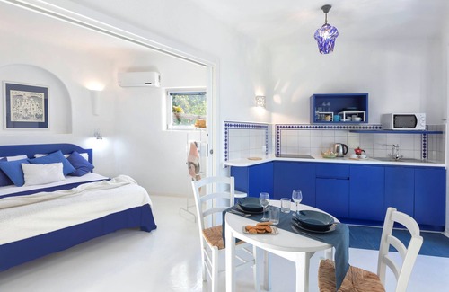 Forio Resort | Prestige Two-Room Apartment with a wide terrace and outstanding sea view