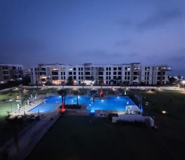 Plage des Nations Apartment | Prestigia 3 Chambres Vue Mer Directe avec Piscine Plage des Nations