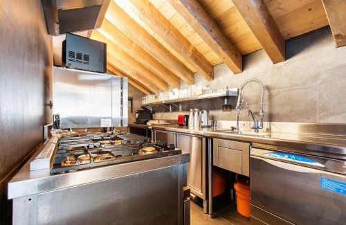 Champagny-en-Vanoise Ski Chalet | Prestigious chalet with pool and sauna