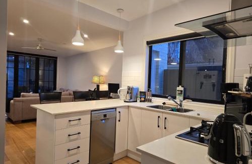 Preston House | Preston Retreat Everything On Your Doorstep