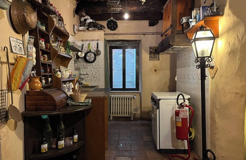 Giuliano di Roma House | Preta Nera Andersen - One Bedroom Guest House, Sleeps 3