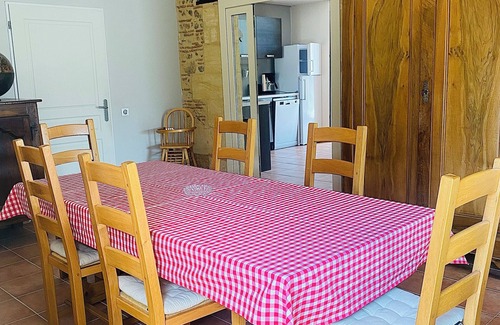 Lamonzie-Saint-Martin House | Pretty comfortable holiday home with swimming pool and unique facilities