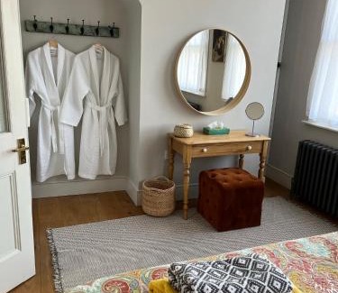 Lewes House | Pretty Cottage in Central Lewes