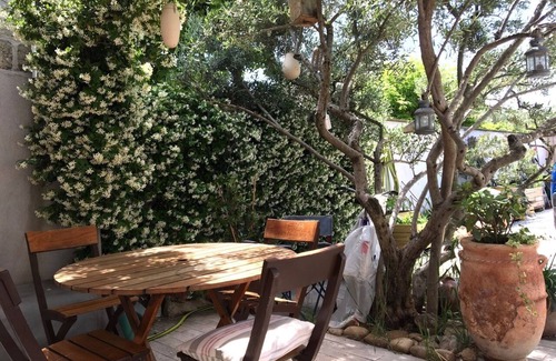 Eyragues House | Pretty house in a Provencal village