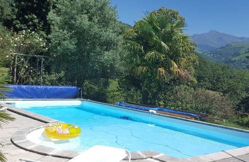 Aspin-en-Lavedan House | Pretty house with swimming pool in wooded grounds overlooking the Pic du Montaigu.