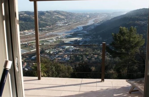 Gattieres House | Pretty Provencal house with sea view