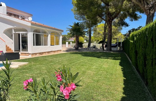 Les Tres Cales Villa | Pretty villa with swimming pool near the sea (200m)