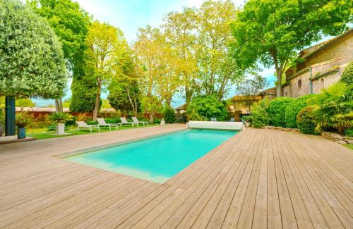 Floure Bed & Breakfast | Prieuré Saint-Louis Maison d'Hôtes