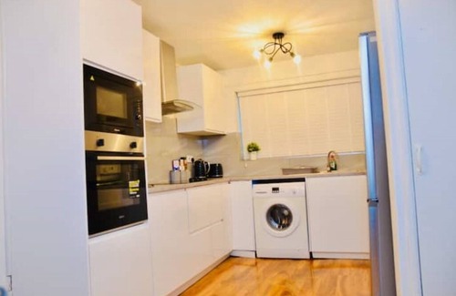 Newcastle-upon-Tyne House | Prime House - near Newcastle City Centre & Stadium