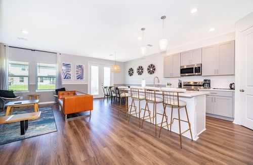 West Haven House | Prime-located family-friendly house close to Disney free essentials fast wifi