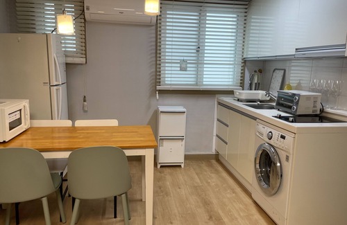 Yeoksam Apartment | Prime location and comfort 2BDR apt @Gangnam