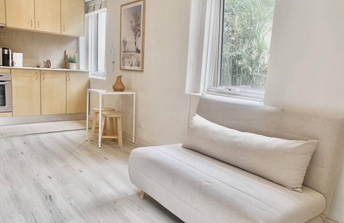 Bondi Junction Apartment | Prime location unit with backyard